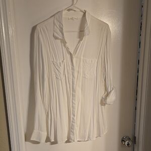 Beachlunchlounge Cream Button-Up Blouse